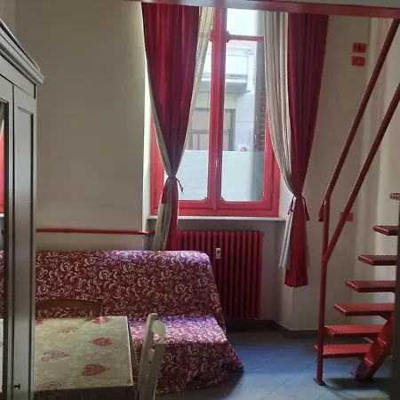Piccolo Loft Zona Valentino Turin